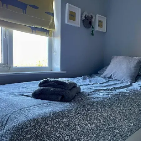 Dom wakacyjny Scholes Park Drive, By The Seaside *