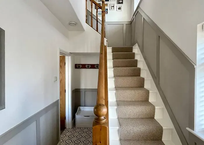 Scholes Park Drive, By The Seaside Scalby